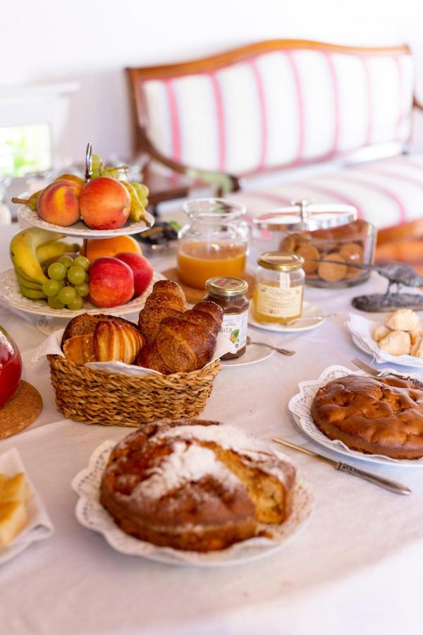 Corneliano d'Alba Palazzo Sismonda Bed & Breakfast エクステリア 写真